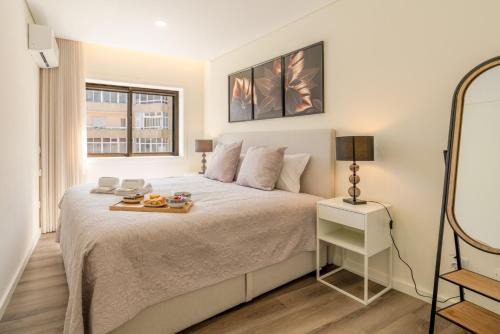 Ermesinde Apartamento | Spacious & Stylish Flat with Garage by HostWise