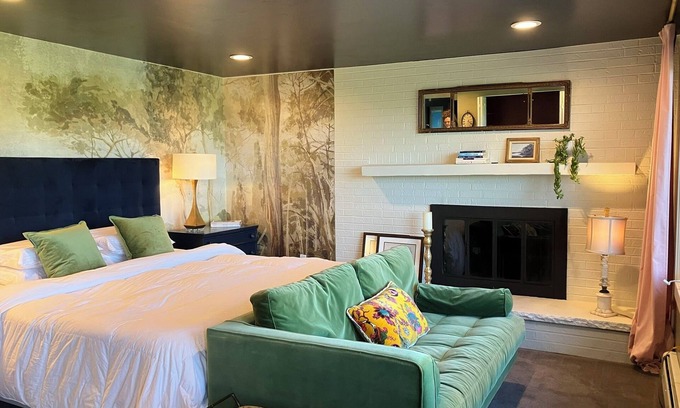 Lakewood Casa | Spacious Suite Mtn Views – Peaceful & Private