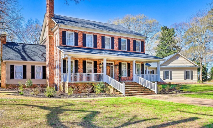 Sumter Casa | Spacious Sumter Vacation Rental w/ Pool