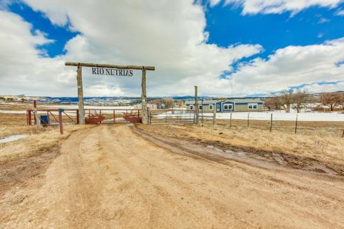 Cebolla Casa | Spacious Tierra Amarilla Ranch House with Deck!