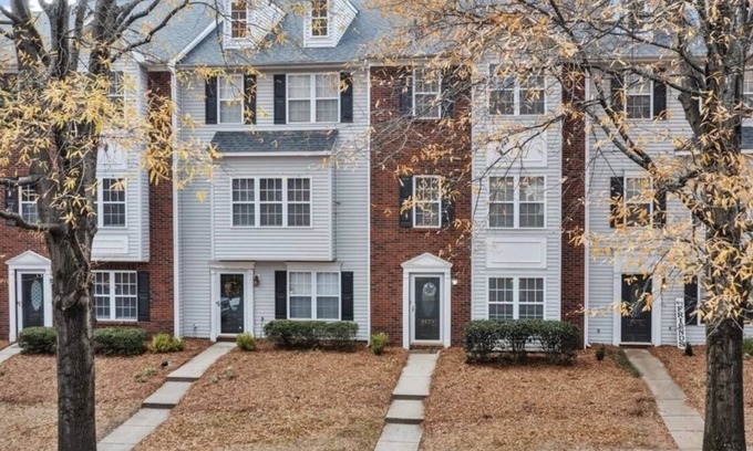 Cornelius Casa | Spacious Townhome near Lake Norman in fantastic neighborhood