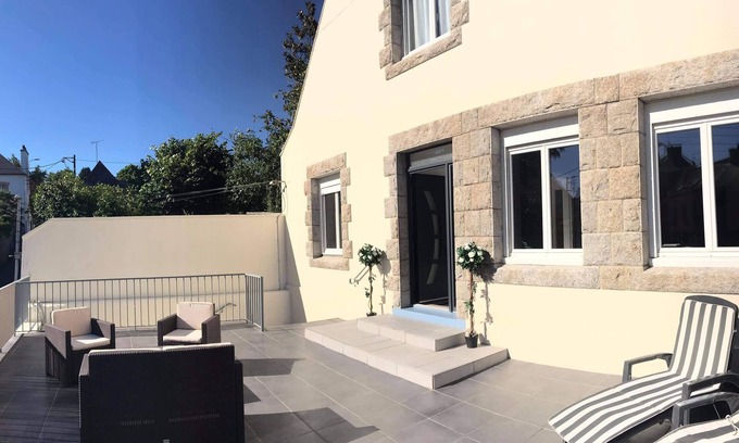 Quimperle Casa | Spacious townhouse - 2 self-contained apartments for flexible living