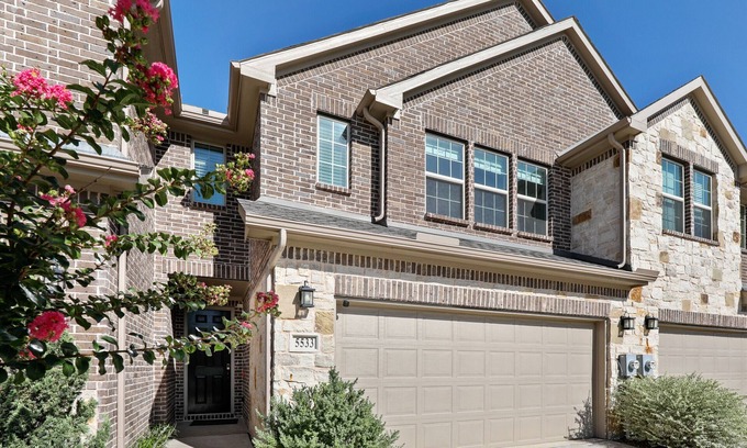 The Colony Casa | Spacious Townhouse, Furnished w/ Attached Garage