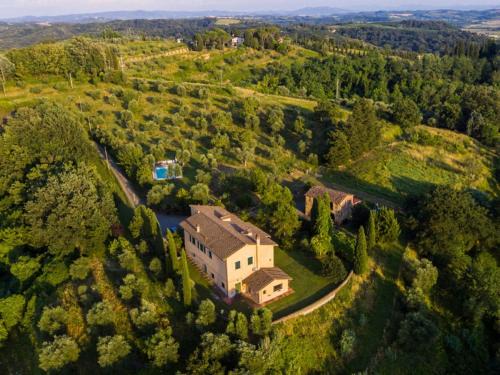Palaia Casa | Spacious Tuscan Villa Retreat
