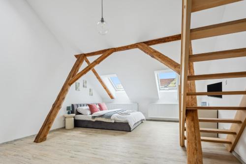 Benesov Apartamento | Spacious two-storey apartment with a terrace in the city center