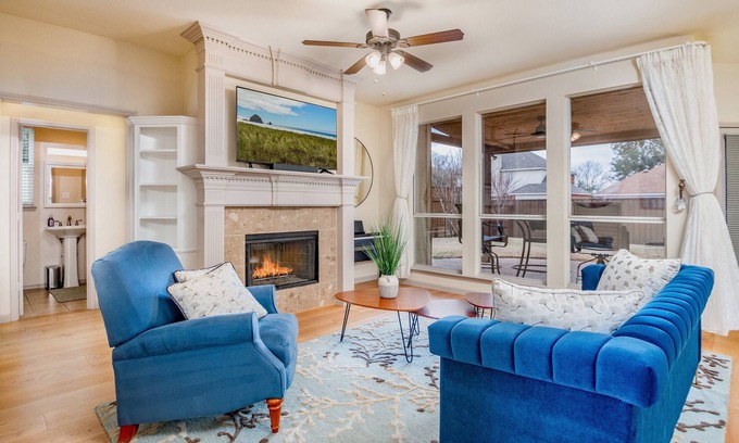 Prestmont Casa | Spacious Two-Story Home in Frisco w/ EV Charger