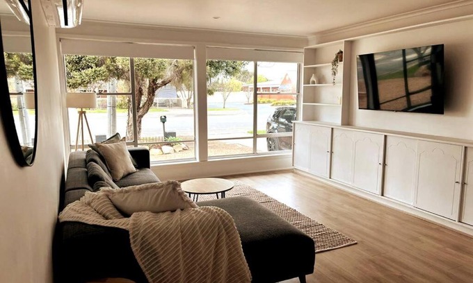 Yarrawonga Casa | Spacious Unit in Convenient Location