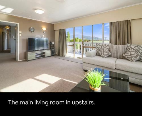 Springfield Casa | Spacious Utuhina holiday House