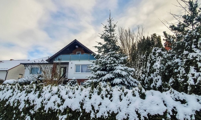 Am Ohmberg Apartamento | Spacious vacation apartment in the Harz Mountains with garden and barbecue