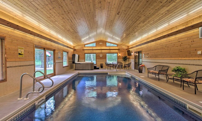 Wadena County Casa | Spacious Verndale Home w/ Backyard Fire Pit!