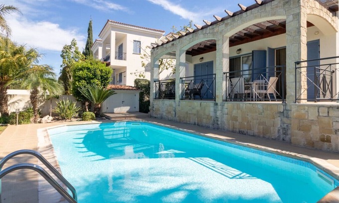 Neo Chorio Casa | Spacious villa in Latchi by the bitch!