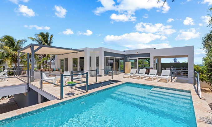 Jan Thiel Villa | Amplia villa para 8 personas / el precio incluye todos los gastos