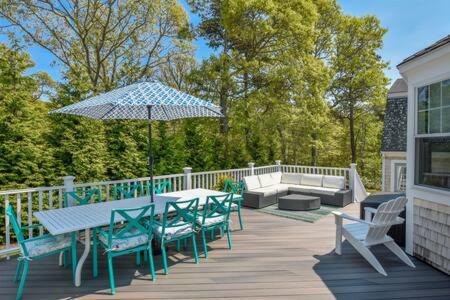 Harwich Port Casa | Spacious w Basketball Court & Playground