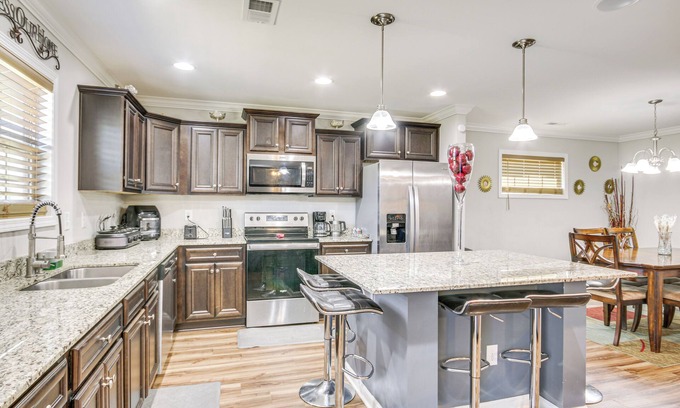 West Columbia Casa | Spacious West Columbia Home w/ Patio & Grill!