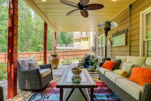 Lawrenceville Apartamento | Spacious Yard and BBQ Chic Escape in Lawrenceville!