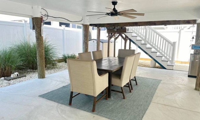 Seaside Heights Casa | Spacious Yard Free Parking Washer and Dryer