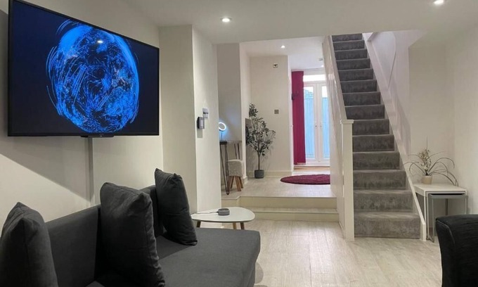 Royal Tunbridge Wells Apartamento | Spacious1BR-6Guests-WalkToShops-FastWiFi