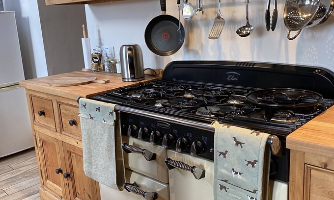 Stoke-sub-Hamdon Cabaña | Spaniel Cottage with views to Ham Hill Country Park