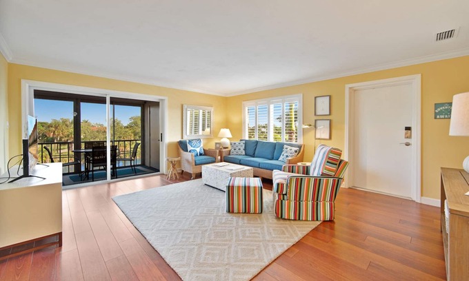 Sanibel Condominio | Spanish Cay E6: preciosas actualizaciones y decoración y vistas al río de Island Wildlife !!