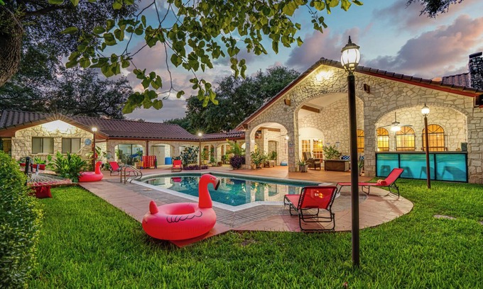 North San Antonio - SAT Casa | Spanish Hacienda-Heated Pool-1900 sq ft Game Room - Sleeps 18-Games-EPIC