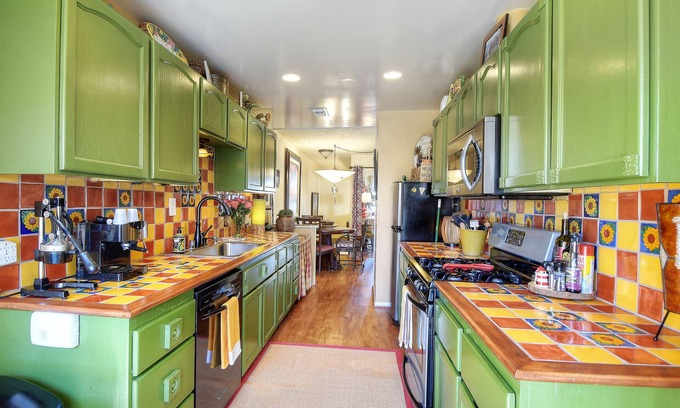 San Clemente Casa | Spanish-Style San Clemente Loft - King Bed, AC, Garage, Walk to North Beach