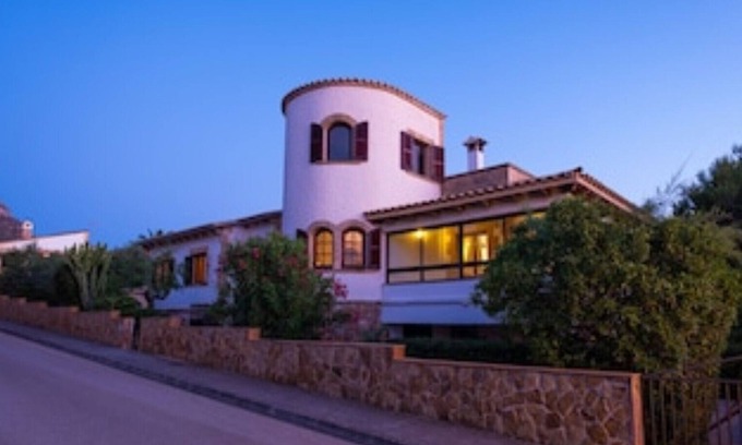 Urbanizacion Mont Ferrutx Villa | spanish villa with fantastic sea views (Sa Vinya I)