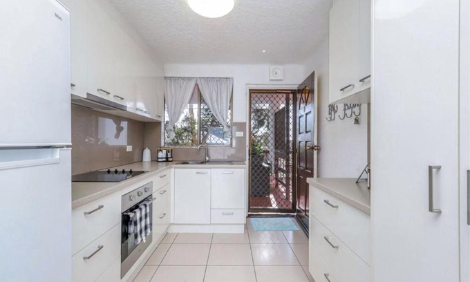 Kings Beach Apartamento | Spanish Villas Unit 6, 3 Skyes Ave, Kings Beach