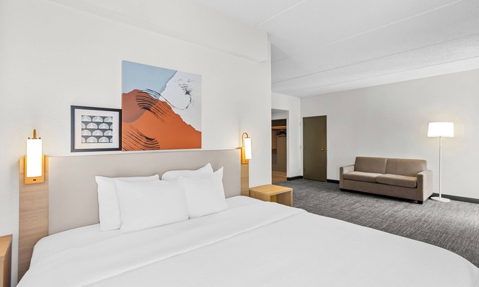Des Plaines Hotel | Comfort Inn Convention Center - Chicago O'hare Airport