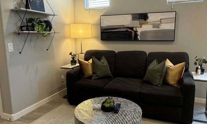 Buckeye Apartamento | SPARKLING CLEAN, Modern 1 BR Guesthouse
