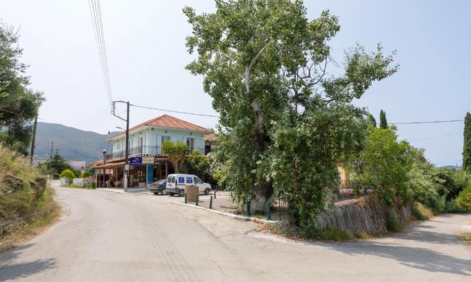 Agia Marina Apartamento | sparrow apartment (Σπουργιτης)