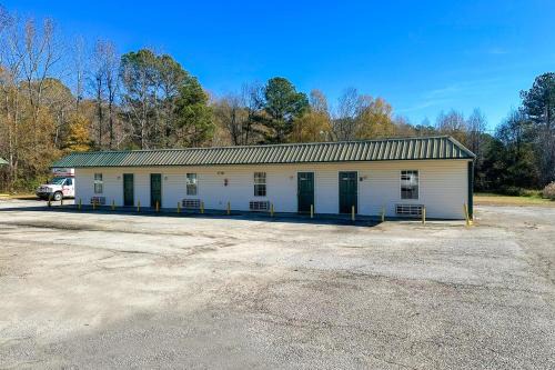 Sparta Hotel | Sparta Seven Motel By OYO near Milledgeville