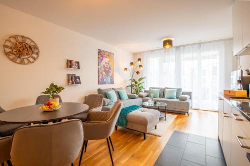 Basel City Centre Apartamento | Special EiNSTEiN II Apartment Basel, Messe Kleinbasel 10-STAR