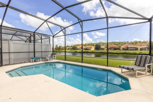 Bellavida Casa | Special Offer Fantastic Townhome with Pvt Pool and Lake view near Disney