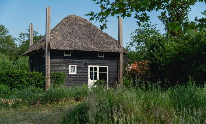 Notter Cabina | Special overnight stay in a Twente Hooiberg with private sauna and hot tub.