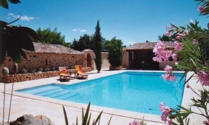 Rosieres Casa | Precios especiales en otoño! Encantador apartamento con gran piscina climatizada.