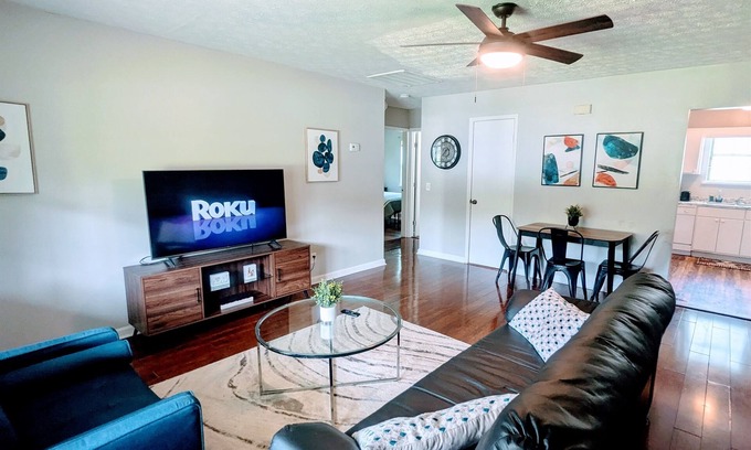 Calhoun Casa | Special rates thru Feb! 2BR Retreat