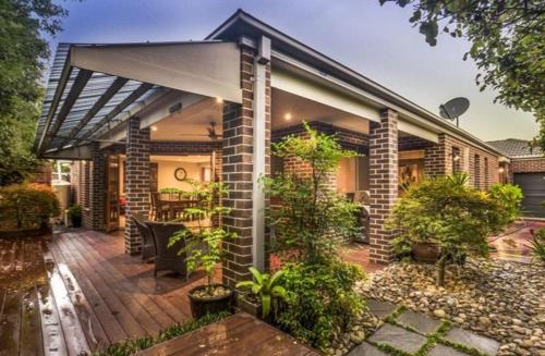 Williams Landing Casa | Specious ex-display 5 BDR house,up to 15 guests- Williams Landing