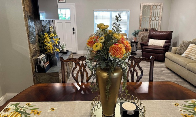 Citrus Heights Casa | Spectactular Design and Charm