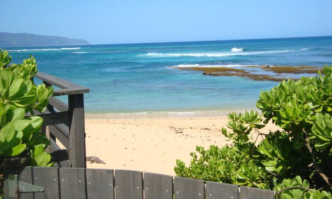 Haleiwa Casa | Espectacular casa de campo frente al mar de 2 dormitorios y 2 baños