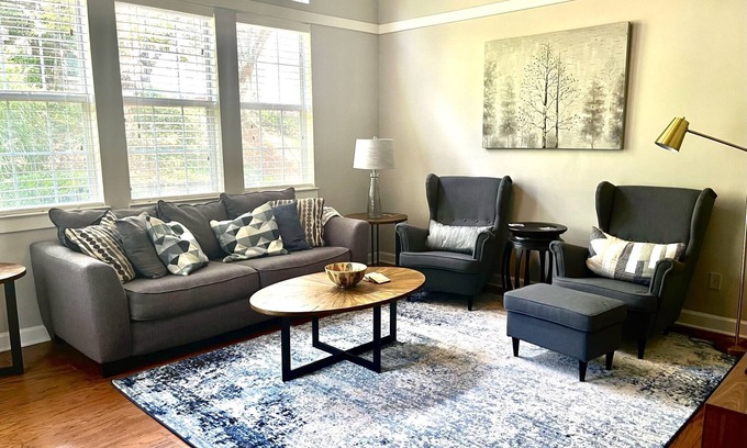 Summerhill Casa | Spectacular 3 BDR Townhouse Near Downtown ATL, GSU
