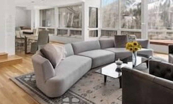Aspen Casa | SPECTACULAR 6 BEDROOM HOME ON WILLOUGHBY WAY ASPEN
