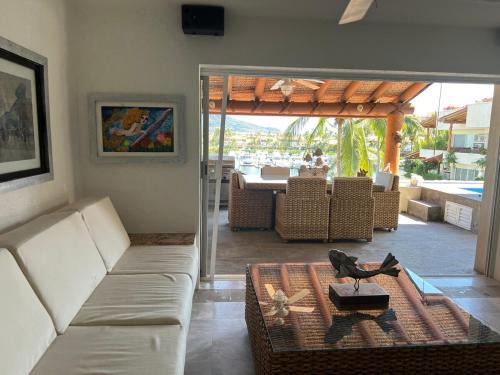 Ixtapa Apartamento | Spectacular apartment in Marina Ixtapa