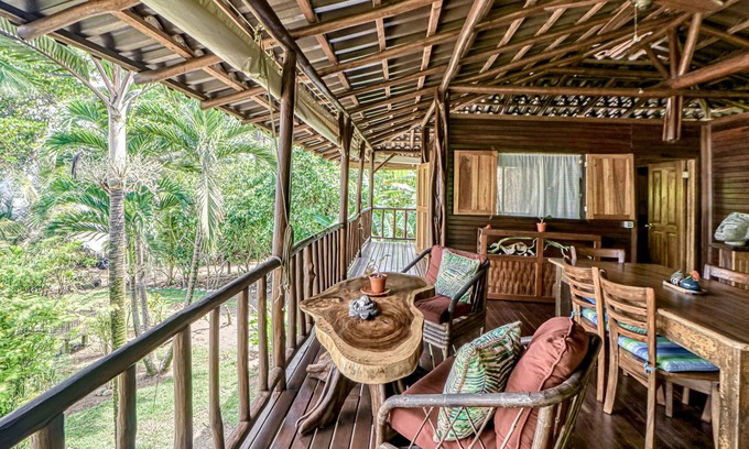 Cabo Matapalo Casa | Spectacular beachfront & tropical home with a shared pool, W/D, lanai, hammock