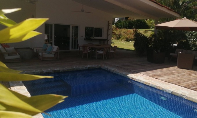 Contadora Island Casa | Espectacular casa a 30 metros de Playa Ejecutiva