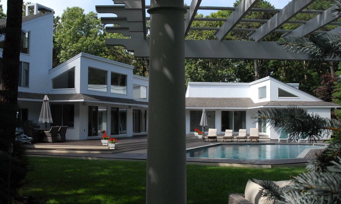 Quogue Casa | Espectacular Hamptons Conjunto Contemporáneo de un refugio privado.