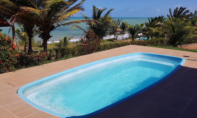 Zumbi Casa | Spectacular home in waterfront condominium