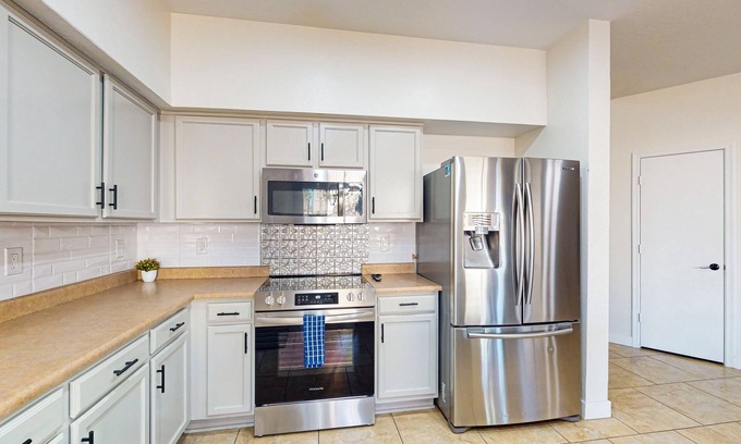 Laveen Village Casa | Spectacular home with private pool & pool chiller, grill, loft w/ games