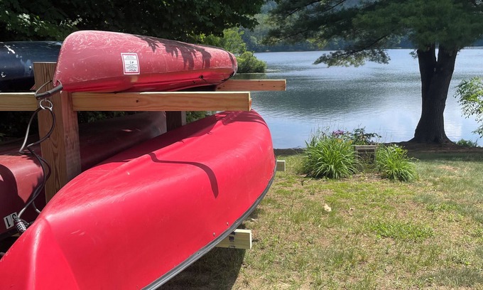 Lake Luzerne Casa | Spectacular kid friendly home 2 minutes to Luzerne beach, 10min to Lake George!