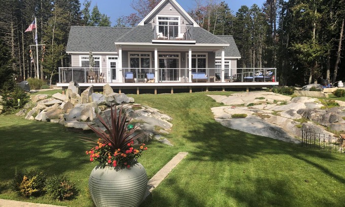 Spruce Head Casa | Spectacular ocean front House w/private beach