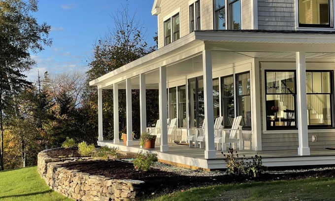 Winter Harbor Casa | Spectacular Oceanfront Home on Beautiful Maine Coast